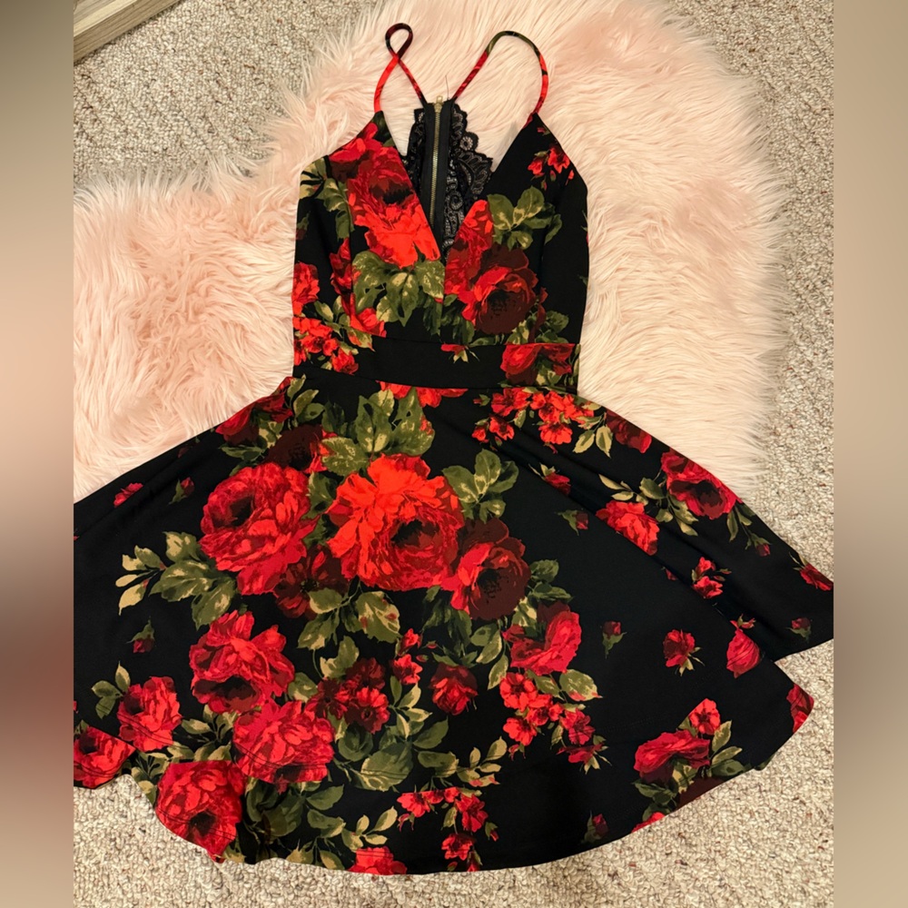 Windsor Black and Red Floral Dress with Spaghetti Straps&Lace Back